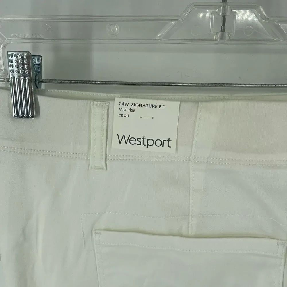 Westport Women's Capri Pants Cuffed Hem Mid Rise Signature Fit Cream Size 24W - Picture 11 of 16